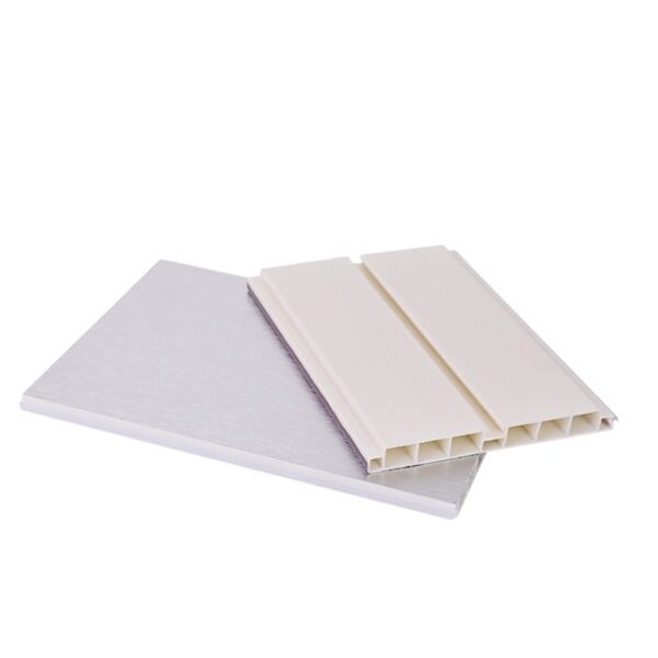 Italian skirting board