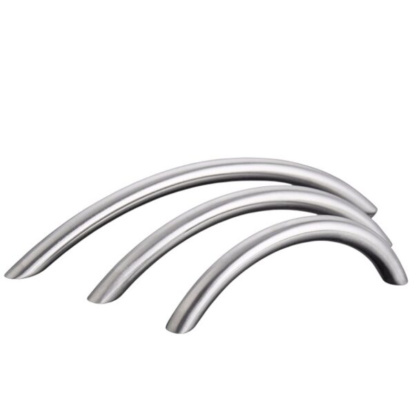 Curved handle