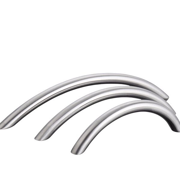 Curved handle